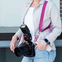 Harnas voor &eacute;&eacute;n camera - Roze