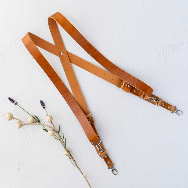 Harnas voor &eacute;&eacute;n camera - Cognac